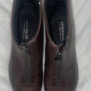 Aerosoles women’s size 7.5 medium width Brown Leather Zip-Front Shoes